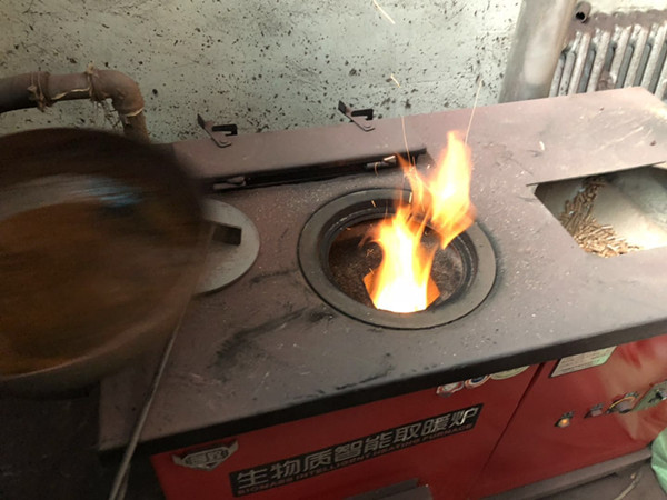 生物質顆粒取暖爐